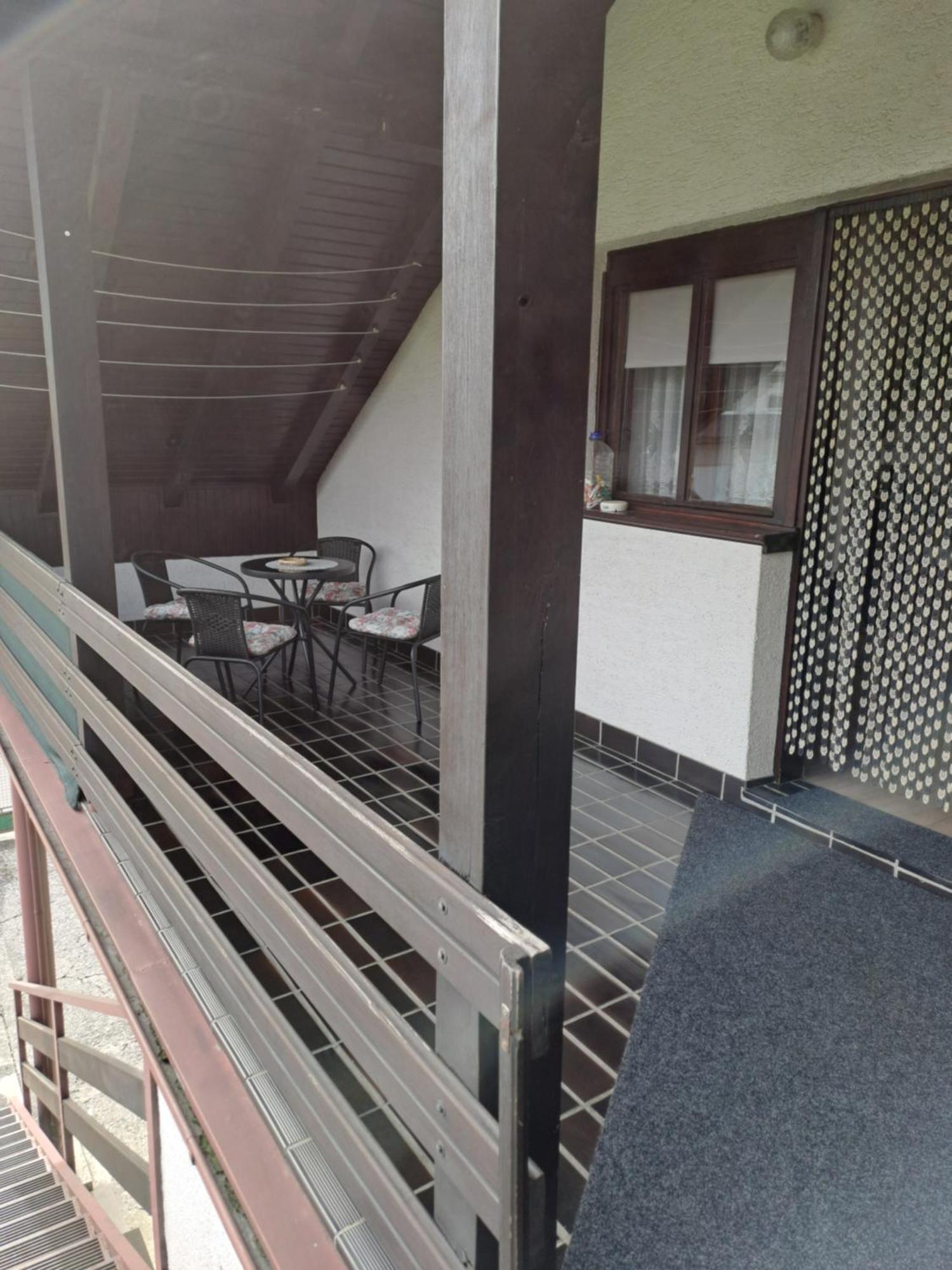 Apartman "Jagar" Ogulin Esterno foto